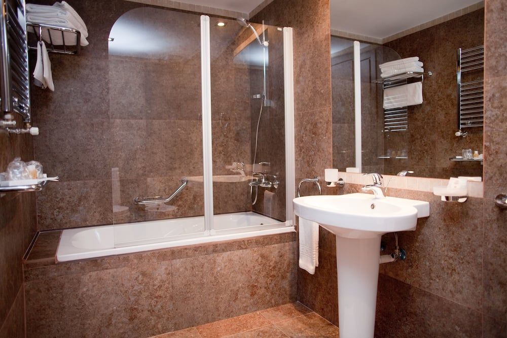 Hotel Bellaria - Iaşi - Bathroom