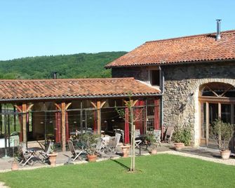 La Pierre Folle Chambres D'hotes - Cluny