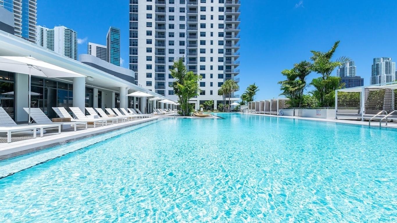 Global Luxury Suites Downtown Miami