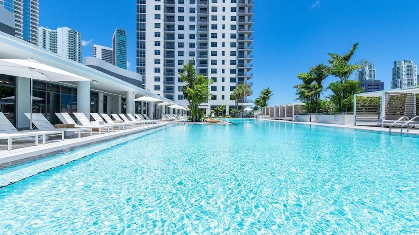 Global Luxury Suites Downtown Miami