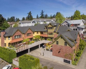 The Eagle Harbor Inn - Bainbridge Island - Building