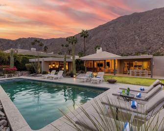 Martini Modern - Palm Springs Luxury Paradise - Palm Springs