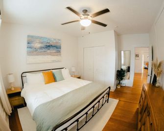 Charming Central Cleveland Gem. Make Yourself At Home! - كليفيلاند (أوهايو) - غرفة نوم
