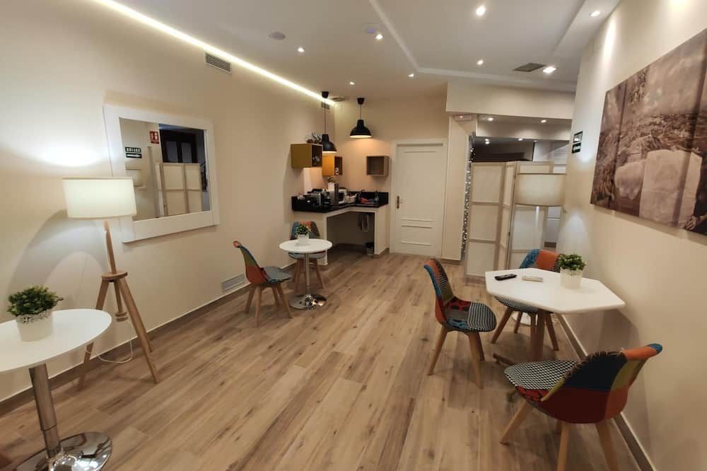 Tripolis Toledo - טולדו - סלון