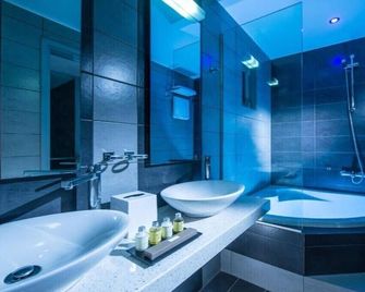 Bh133 - C - Suite Heraklion - 아클라다