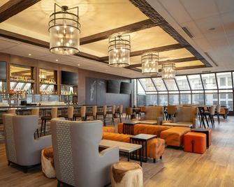 DoubleTree by Hilton Sacramento - Sacramento - Bar