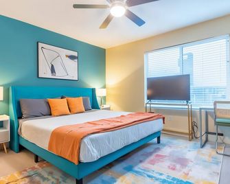 Boulevard Stays Modern King Stay Near Downtown Pool - Austin - Habitación