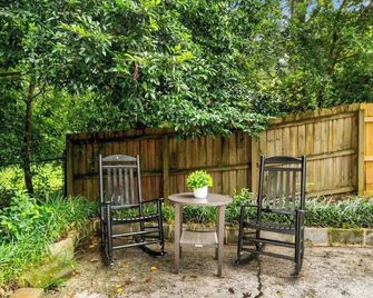 Executive Studio - Walk To Emory & Cdc - אטלנטה - פטיו