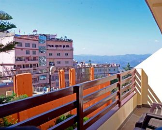 Hotel Shikhar & Restaurant - Almora - Balcony