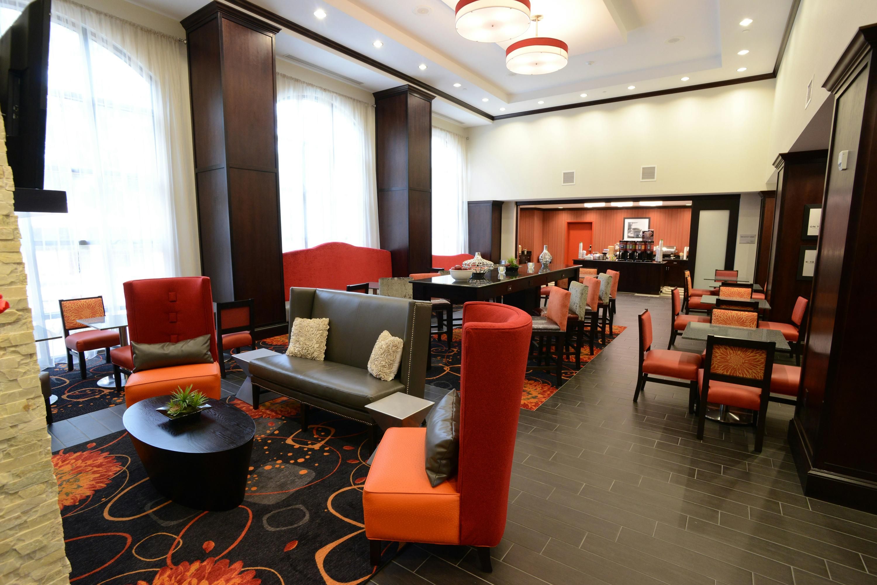 Hampton Inn & Suites Albany At Albany Mall - Albany - Lounge