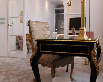 Résidence et Chambres d'Hôtes de La Porte d'Arras - Douai - Salle à manger