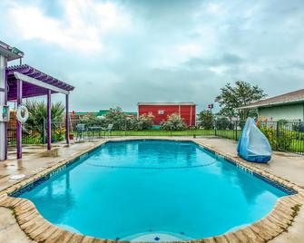 OYO Hotel San Antonio East - San Antonio - Piscine
