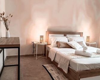 Bohemian Apartment in Central Athens - אתונה - חדר שינה