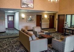 Comfort Suites Southwest 97 1 3 8 Portland Hotel Deals