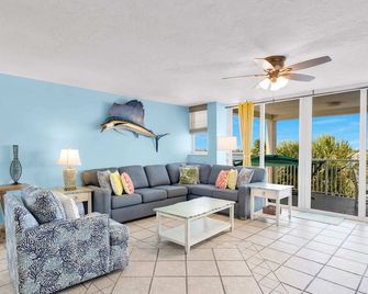 Aruba - Downtown Waterfront 2x2 Dock & Pool Pet-Friendly - Key West - Living room
