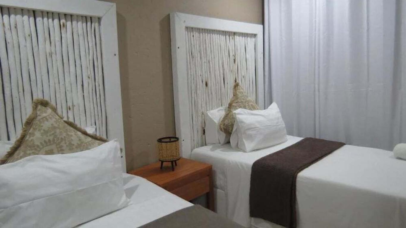 Nkanhe Lodge
