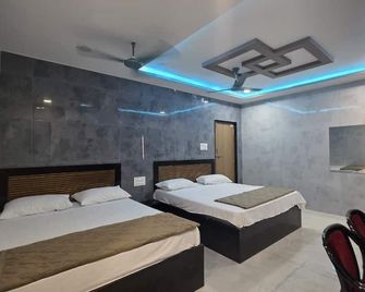 Global Stay Mantralayam - Mantralayam