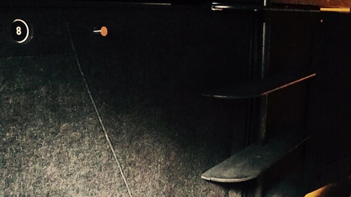 سليب - كابسول هوتل