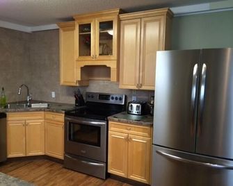 Laura's Lodge - Saskatoon - Küche