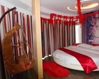 Thank Inn Hotel Hebei Baoding Laiyuan New Bus Station - Baoding - Habitación