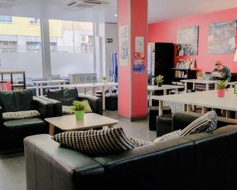 Hellobcn Youth Hostel Barcelona - Barcelona - Lounge