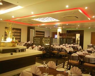 Hotel Royale Ambience - Raipur - Restaurant