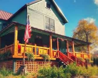 Paradox Lodge & Cedar Lodge - Lake Placid - Gebäude