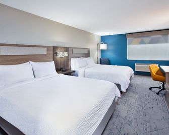 Holiday Inn Express & Suites Wauseon By IHG - Wauseon - Bedroom