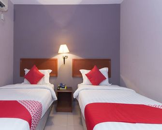 Super OYO 484 Comfort Hotel Kapar - Klang - Bedroom