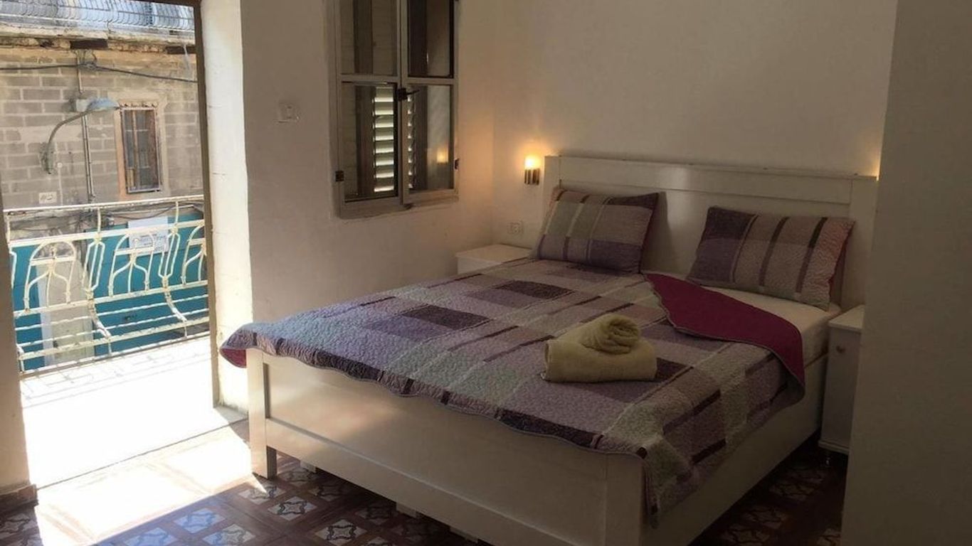 Akko Gate Hostel & Motel