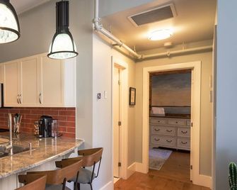 The Alford Building Two bedroom loft downtown - Kingston - Kuchnia