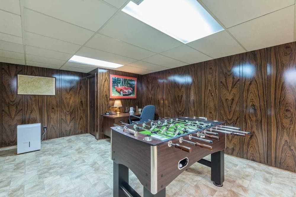 Other view of Mins To Downtown Burnsville, Ev Level 2 Charger, Private, Wifi, Grill.