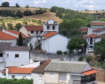 Casa da Oliveira - Milhão - Edificio