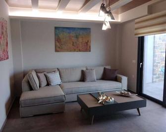 Filia's Memories Apartments - Agios Nikolaos - Living room