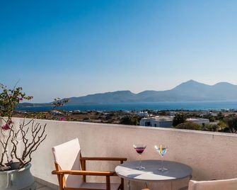 Faros Apartments - Adamantas - Balkon