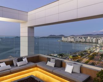 Lk Design Hotel Florianópolis - פלוריאנופוליס - מרפסת