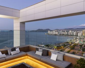 Lk Design Hotel Florianópolis - פלוריאנופוליס - מרפסת