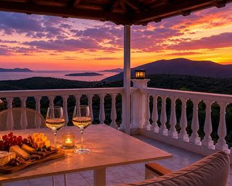 Eleftherion Comfort Living Lefkada - Fterno - Balcon