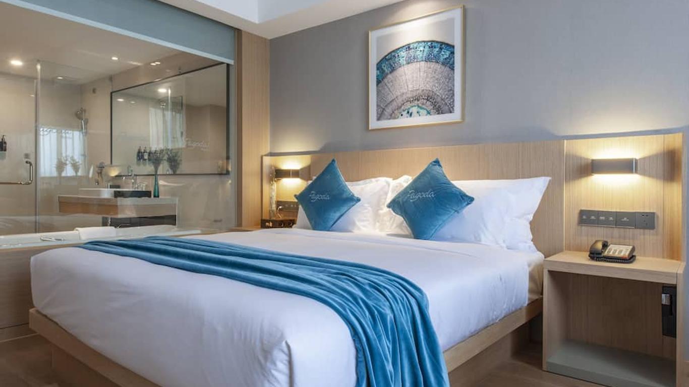 Shanghai Baixia Pagoda Hotel