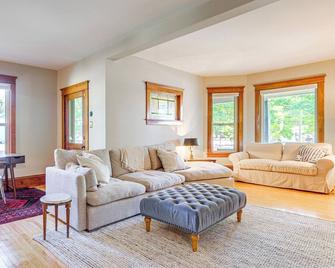 Near Lake Historic Boyne City Home with Fire Pit! - Boyne City - Living room