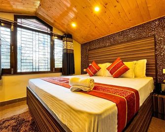 Nirvana Rooms near Mall Road - Shimla - Bedroom