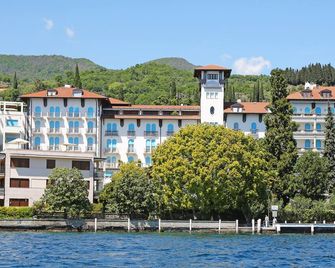 Hotel Savoy Palace - גארדונה ריביירה - בניין