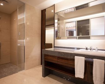 Hotel Charis - Incheon - Bathroom