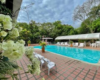 Superior Multiple - San Jerónimo - Pool