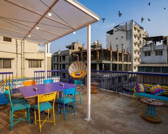 Gostops Bengaluru, Gandhi Nagar Majestic - Bengaluru - Balcony