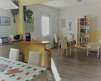 Garden Belvedere B&B - Nago–Torbole - Comedor