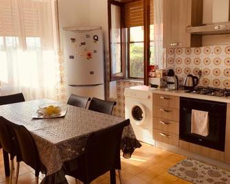 Appartamento Villa lucia - Sant'Eufemia Lamezia - Dining room