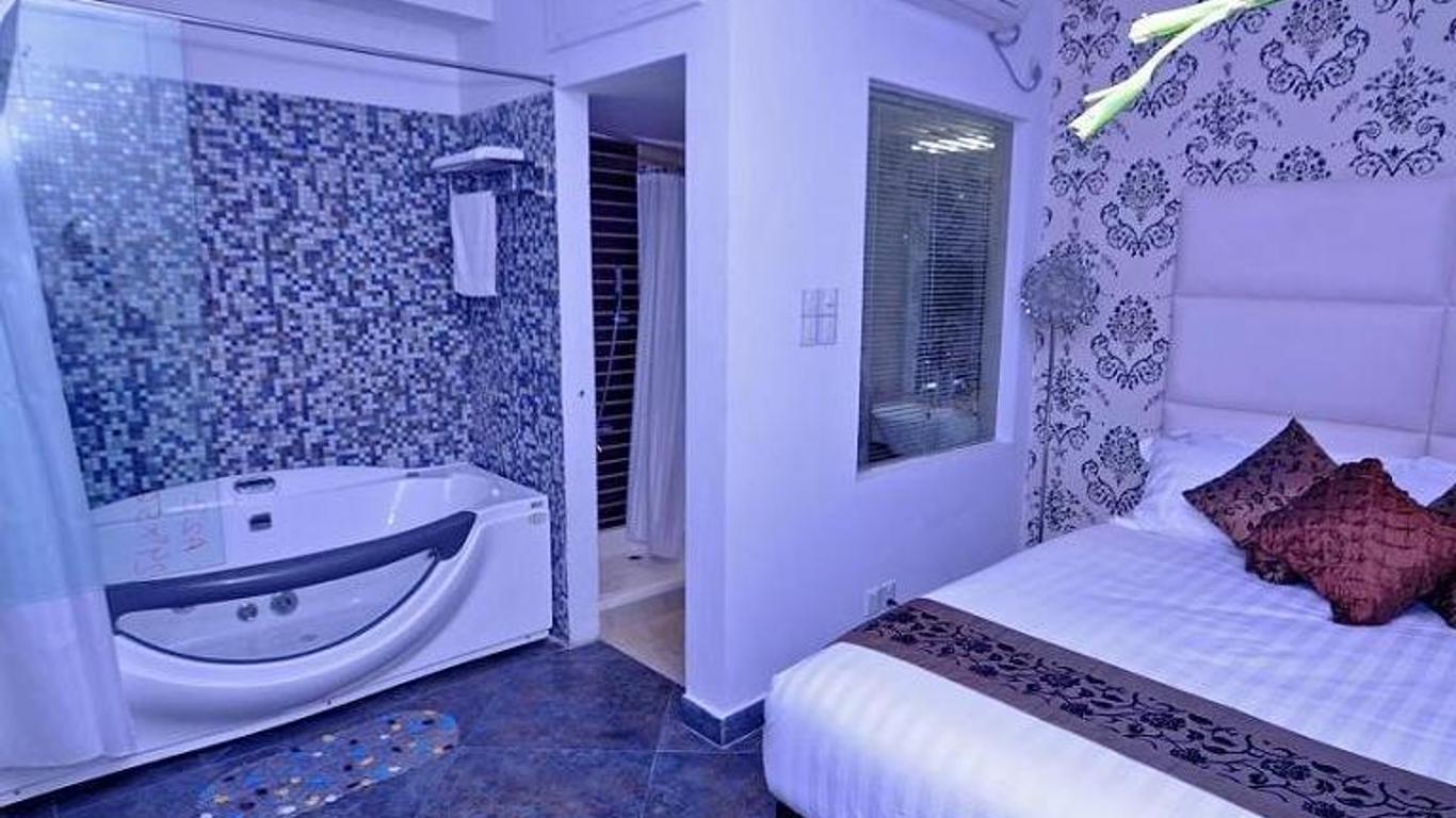 Contemporary Heights Resort and Hotel