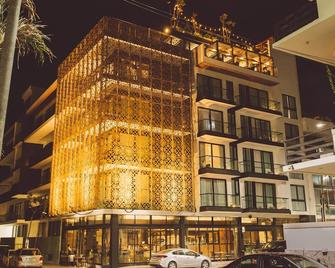 It Boutique Hotel & Restaurant - Playa del Carmen - Building