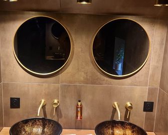 Le Chalet des Loups - Suite luxueuse et bien être 'Le refuge' 4 étoiles - Luxeuil-les-Bains